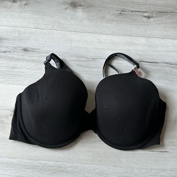 Victoria Secret THE T-SHIRT
Lightly-Lined Full Coverage Bra Black 38DD NWT - Picture 3 of 5